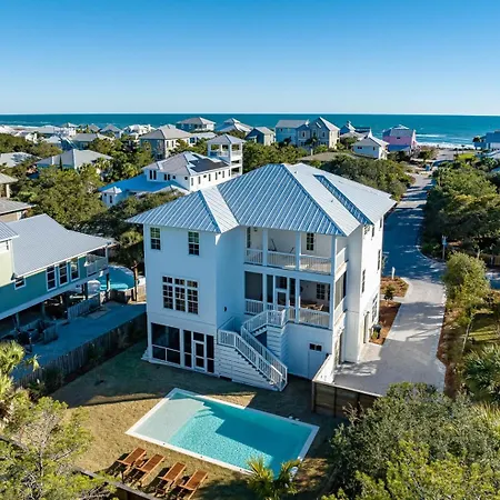 Pelican Trace